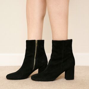 Crew Black Ankle Boots Suede Leather slide zipper closure round toe Size 8.5